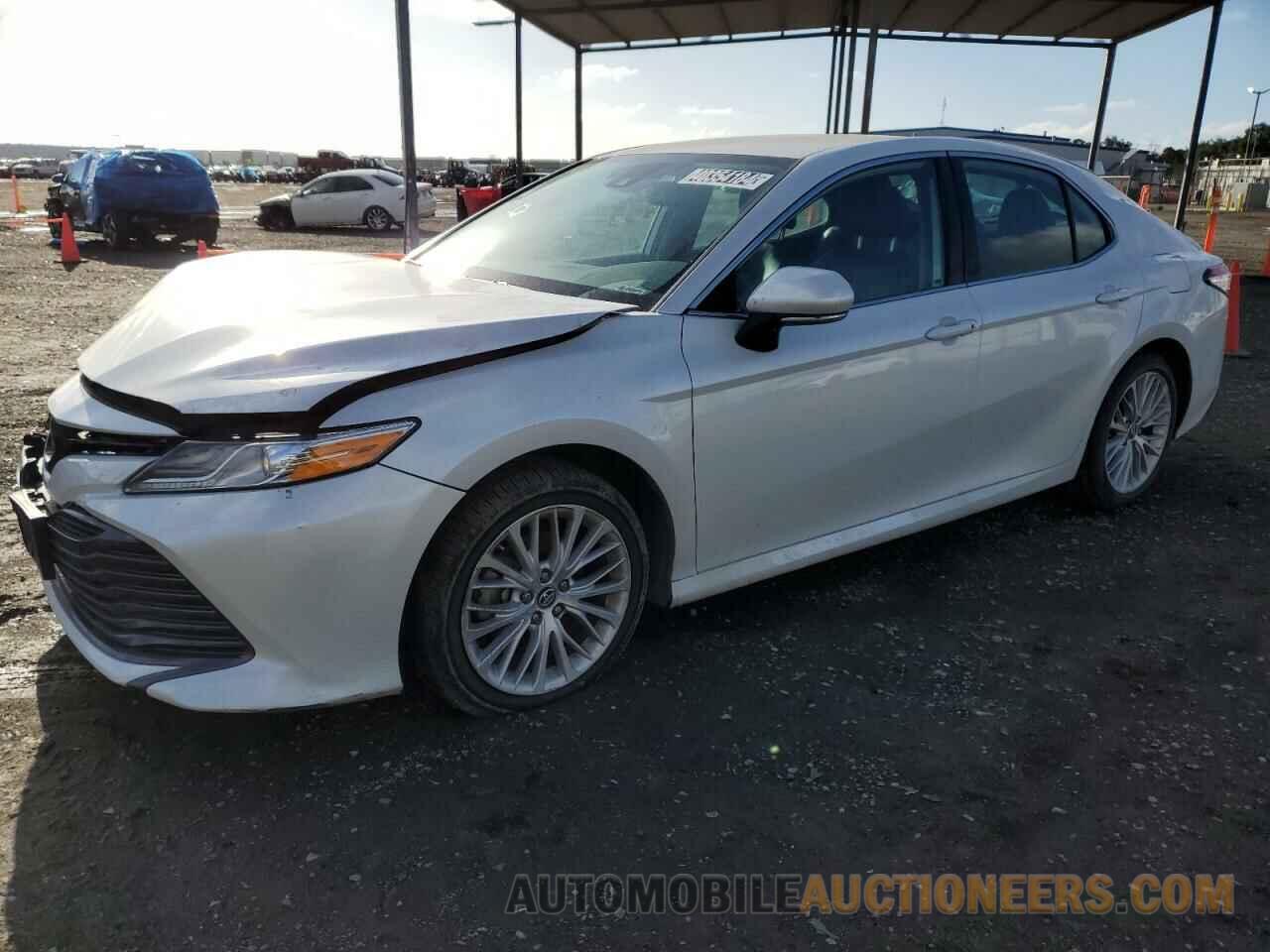 4T1B11HK2KU681089 TOYOTA CAMRY 2019