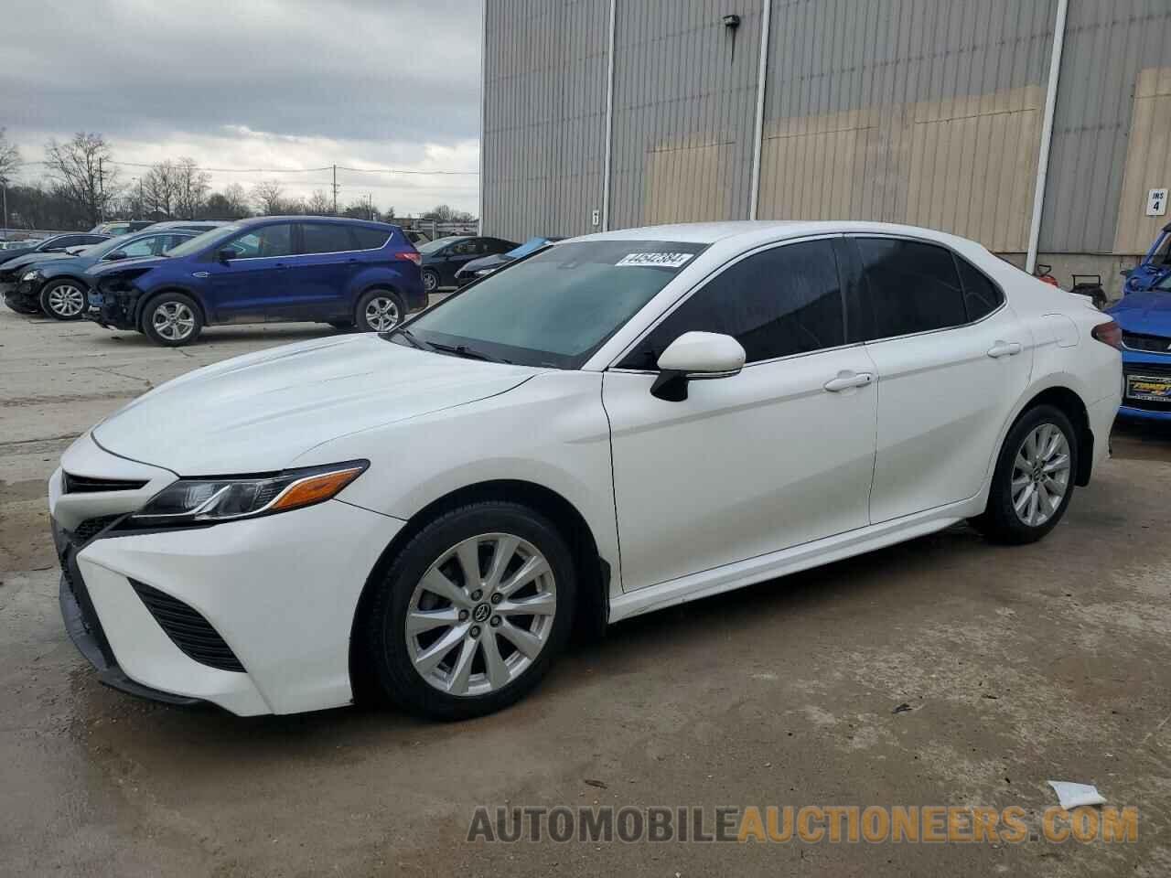 4T1B11HK2KU685093 TOYOTA CAMRY 2019