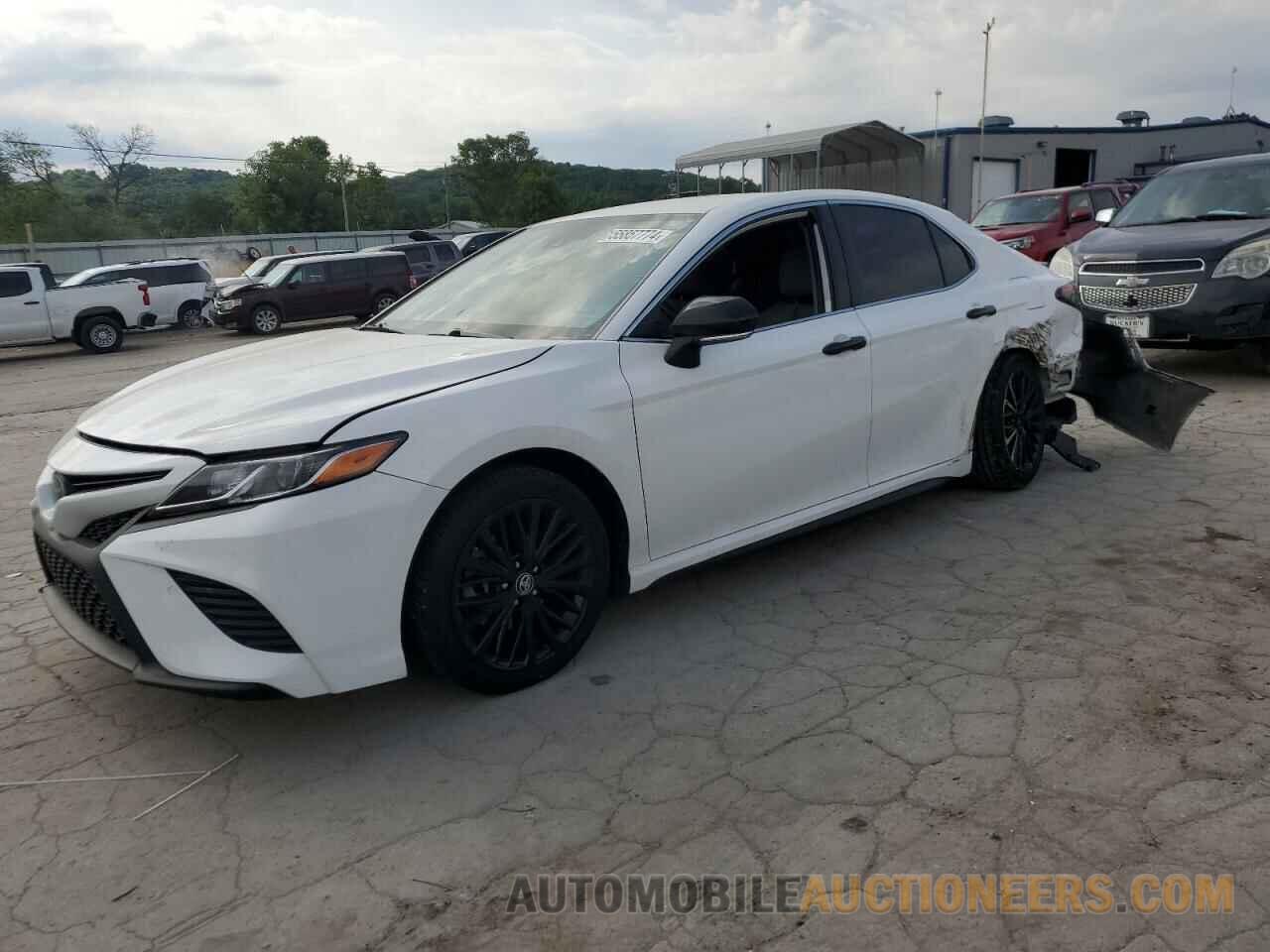 4T1B11HK2KU685952 TOYOTA CAMRY 2019