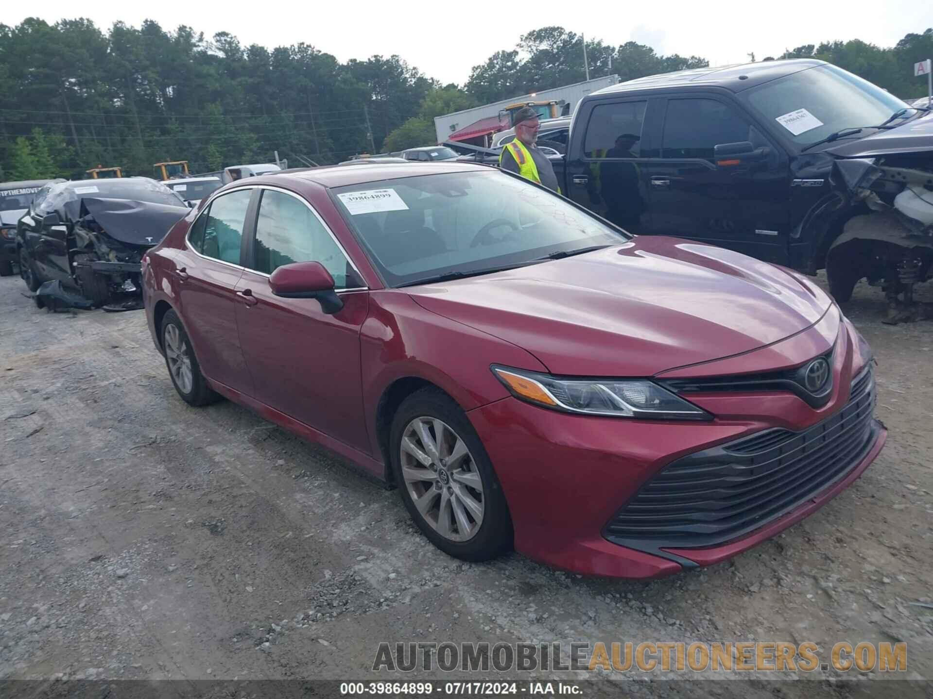 4T1B11HK2KU688138 TOYOTA CAMRY 2019