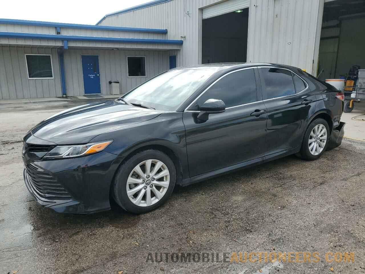 4T1B11HK2KU688351 TOYOTA CAMRY 2019