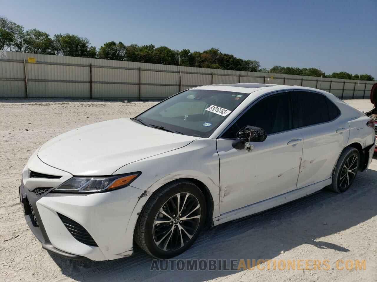 4T1B11HK2KU695414 TOYOTA CAMRY 2019