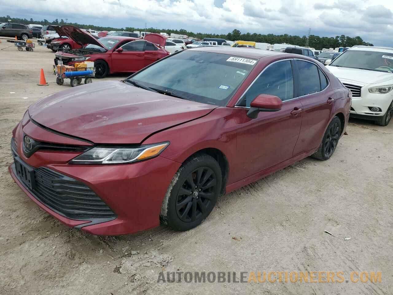 4T1B11HK2KU696286 TOYOTA CAMRY 2019