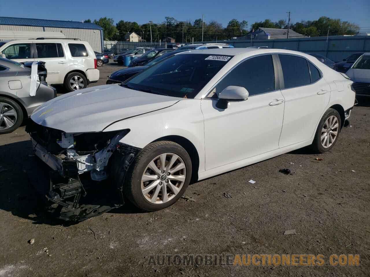 4T1B11HK2KU698037 TOYOTA CAMRY 2019