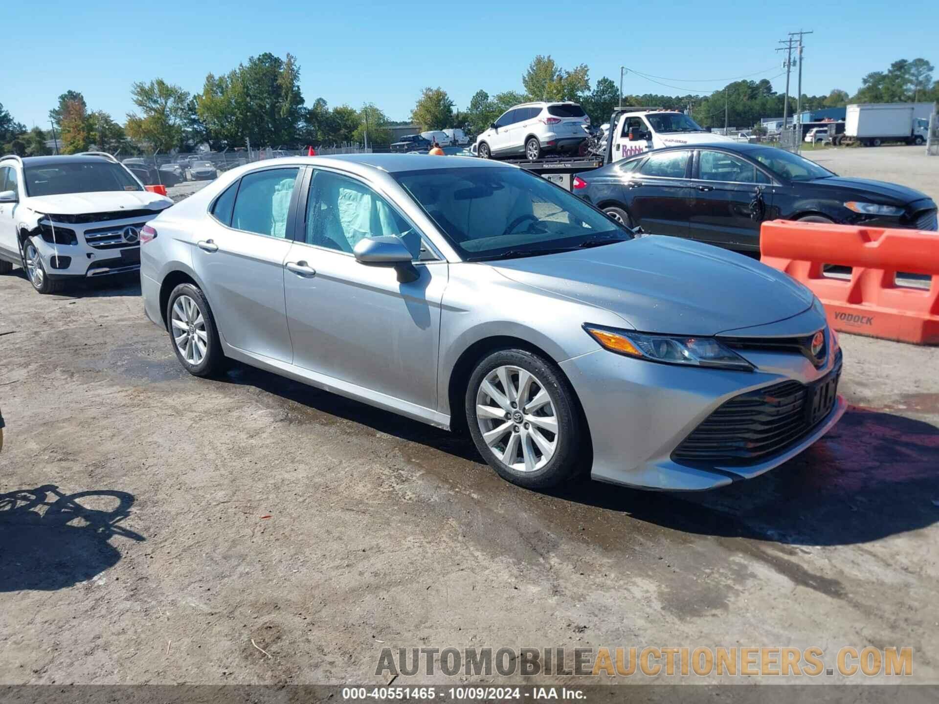 4T1B11HK2KU698104 TOYOTA CAMRY 2019