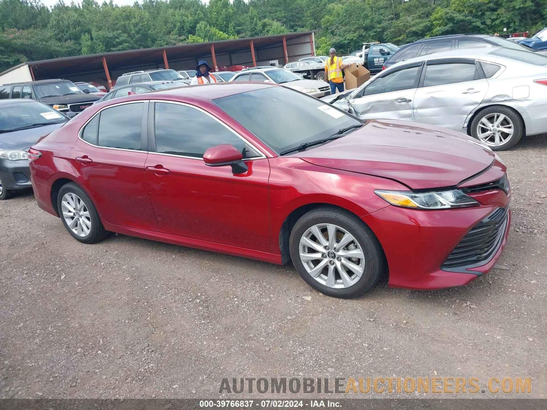 4T1B11HK2KU699110 TOYOTA CAMRY 2019