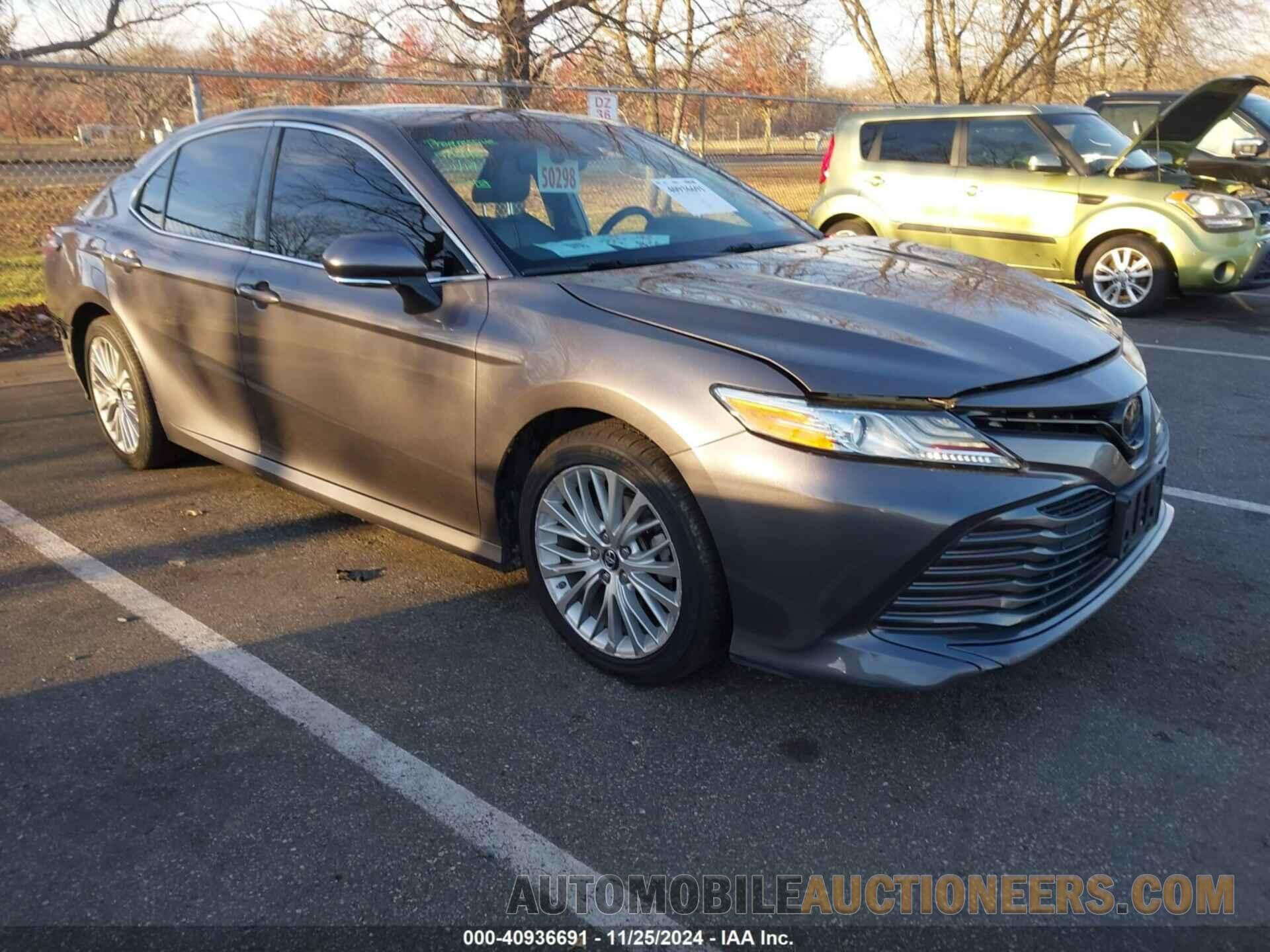 4T1B11HK2KU700658 TOYOTA CAMRY 2019