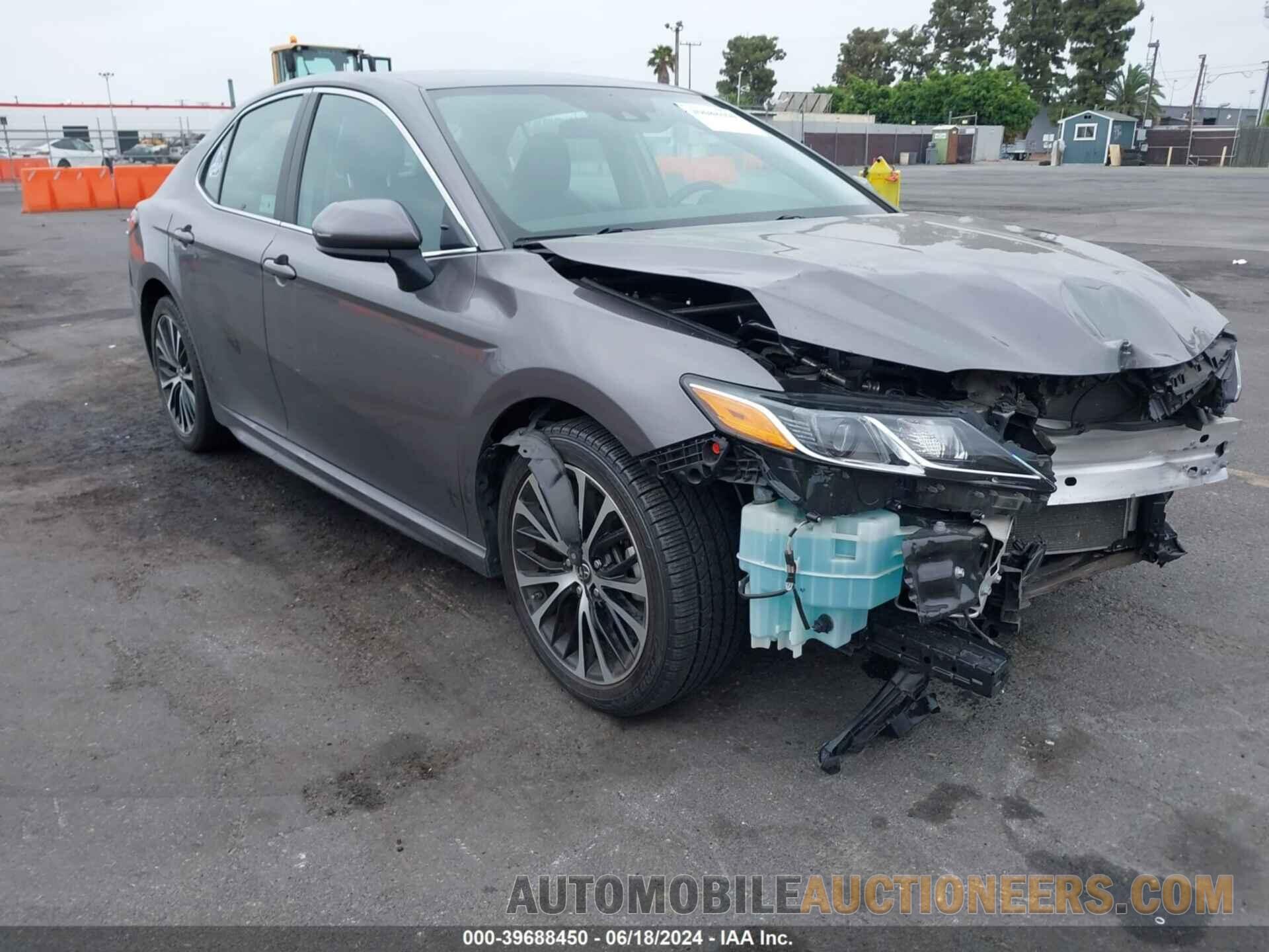 4T1B11HK2KU703219 TOYOTA CAMRY 2019