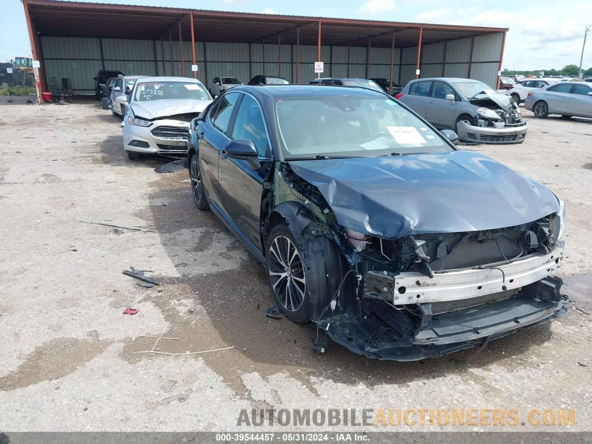 4T1B11HK2KU704824 TOYOTA CAMRY 2019