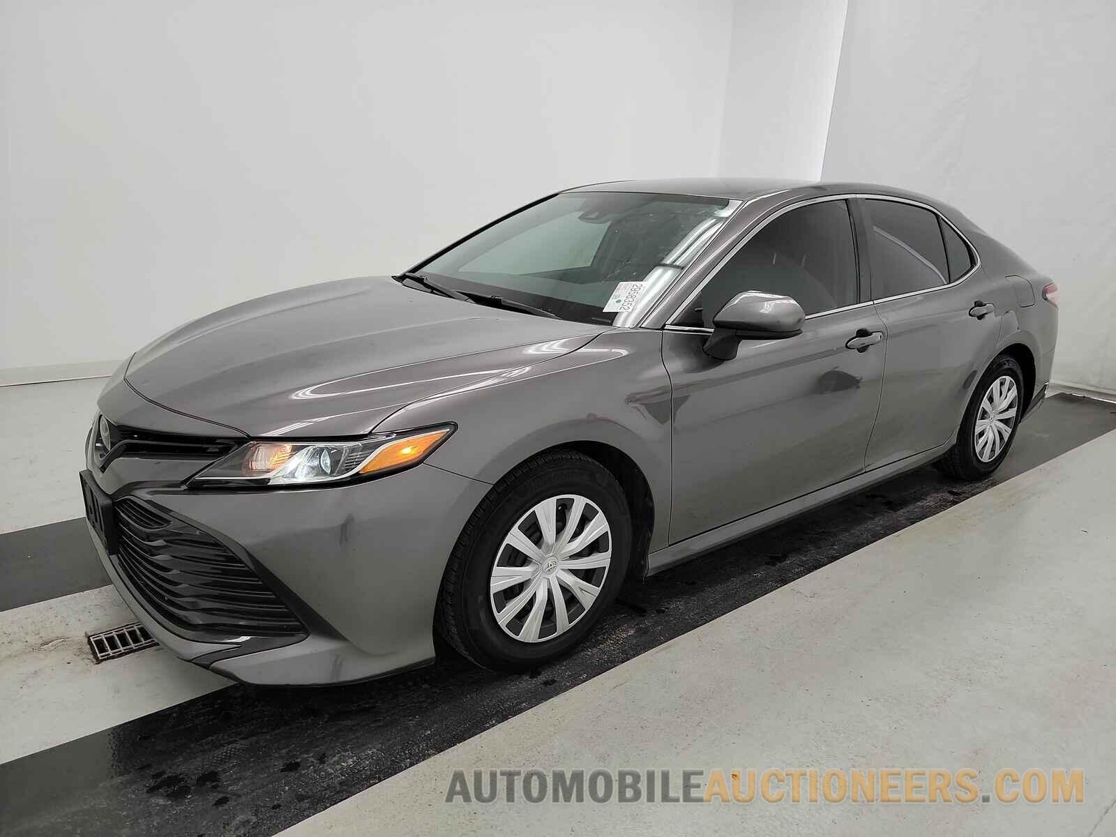 4T1B11HK2KU706329 Toyota Camry 2019