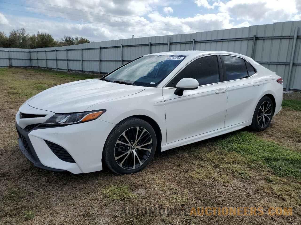 4T1B11HK2KU710977 TOYOTA CAMRY 2019