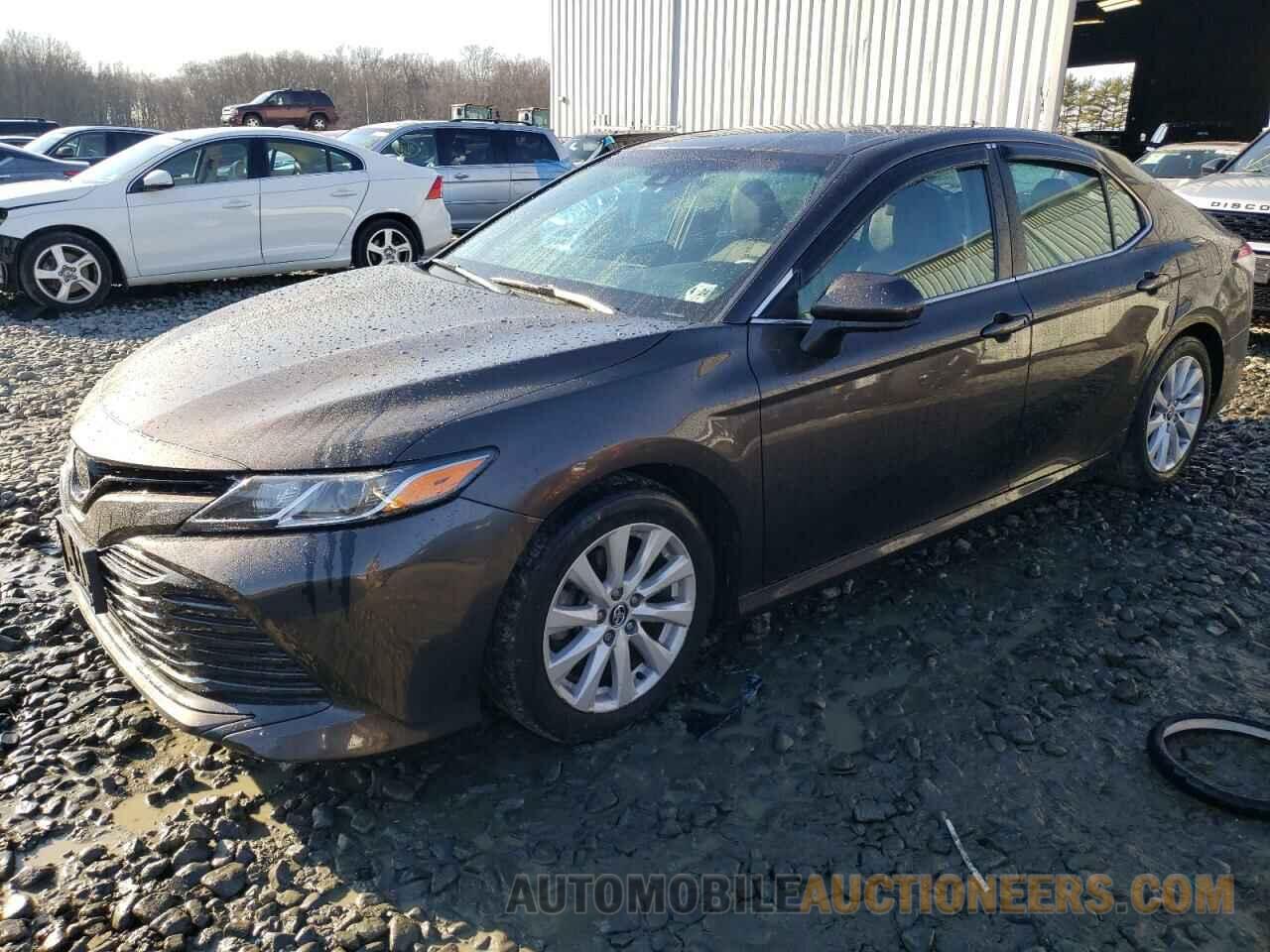 4T1B11HK2KU721462 TOYOTA CAMRY 2019