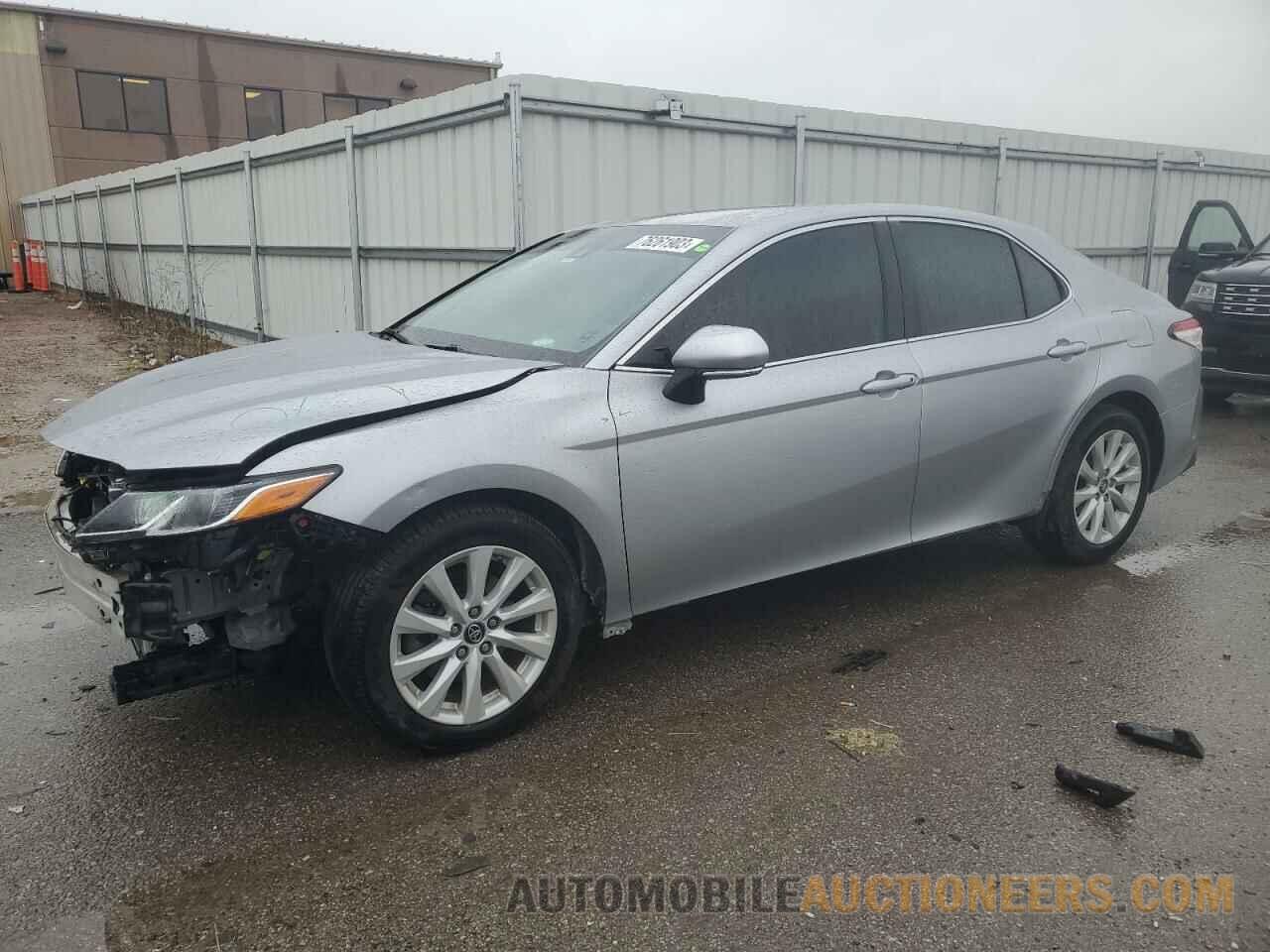 4T1B11HK2KU725690 TOYOTA CAMRY 2019