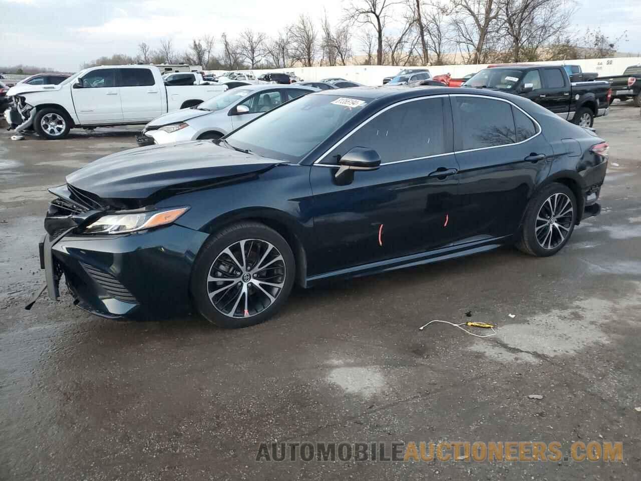 4T1B11HK2KU727228 TOYOTA CAMRY 2019