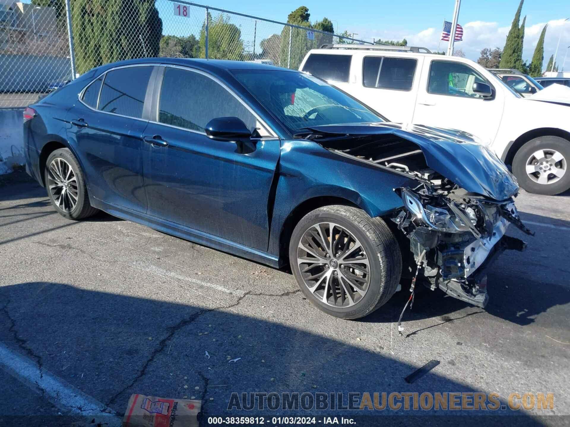 4T1B11HK2KU733076 TOYOTA CAMRY 2019