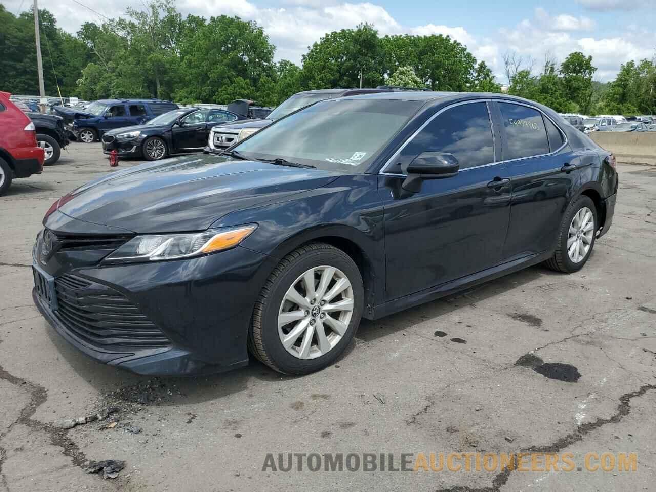 4T1B11HK2KU733367 TOYOTA CAMRY 2019