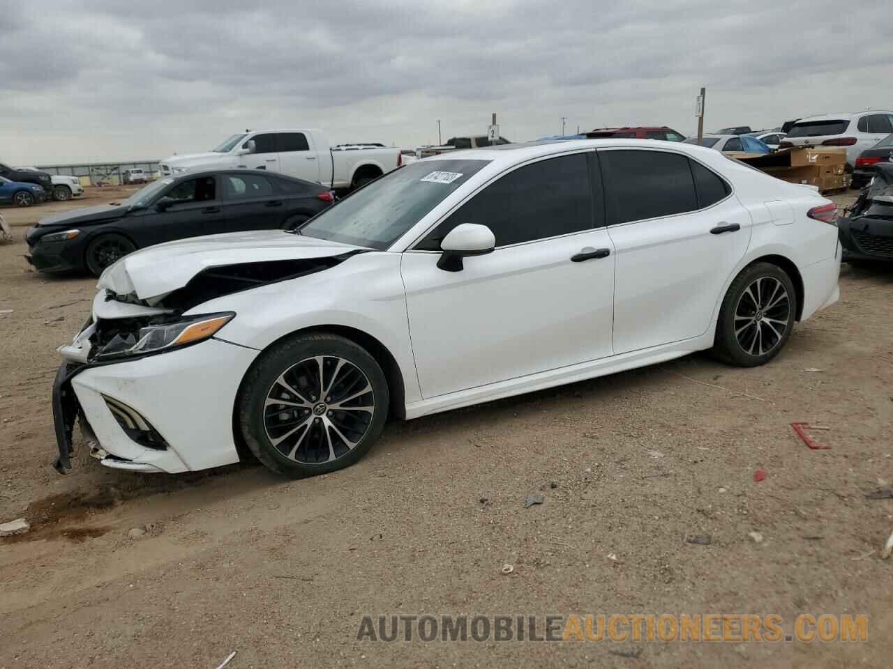 4T1B11HK2KU738052 TOYOTA CAMRY 2019