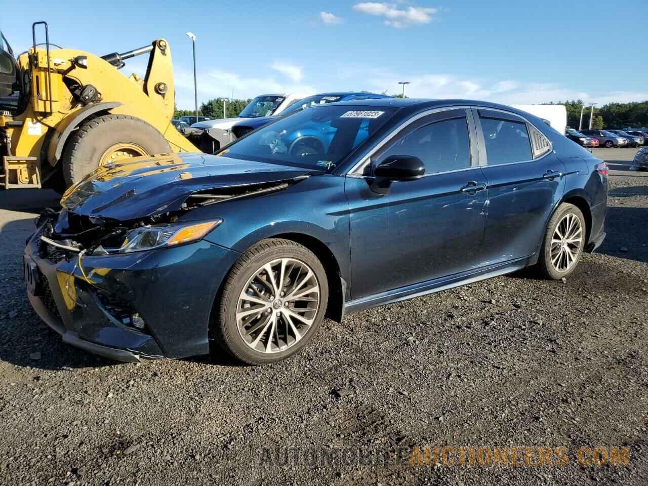 4T1B11HK2KU738620 TOYOTA CAMRY 2019