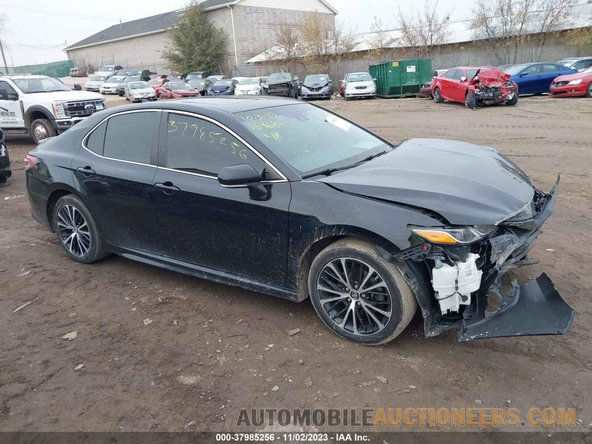 4T1B11HK2KU752338 TOYOTA CAMRY 2019