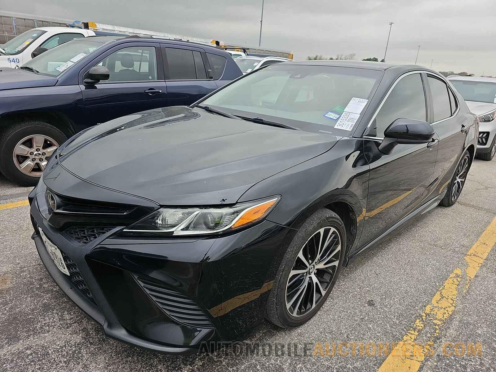 4T1B11HK2KU752601 Toyota Camry 2019