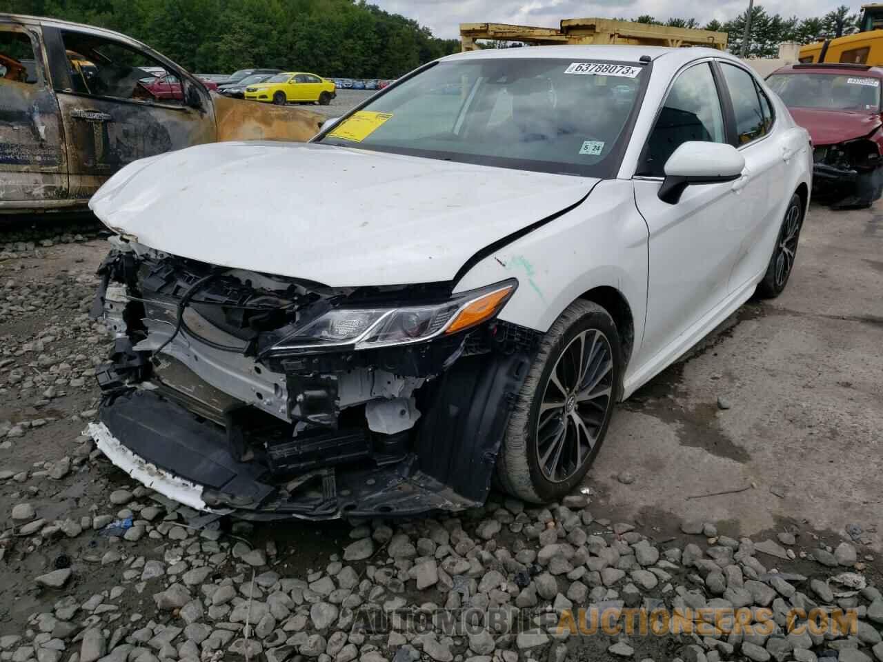 4T1B11HK2KU760648 TOYOTA CAMRY 2019