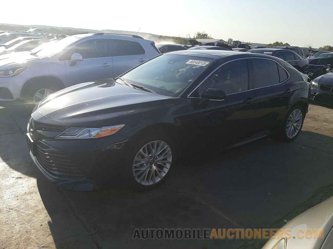 4T1B11HK2KU765915 TOYOTA CAMRY 2019