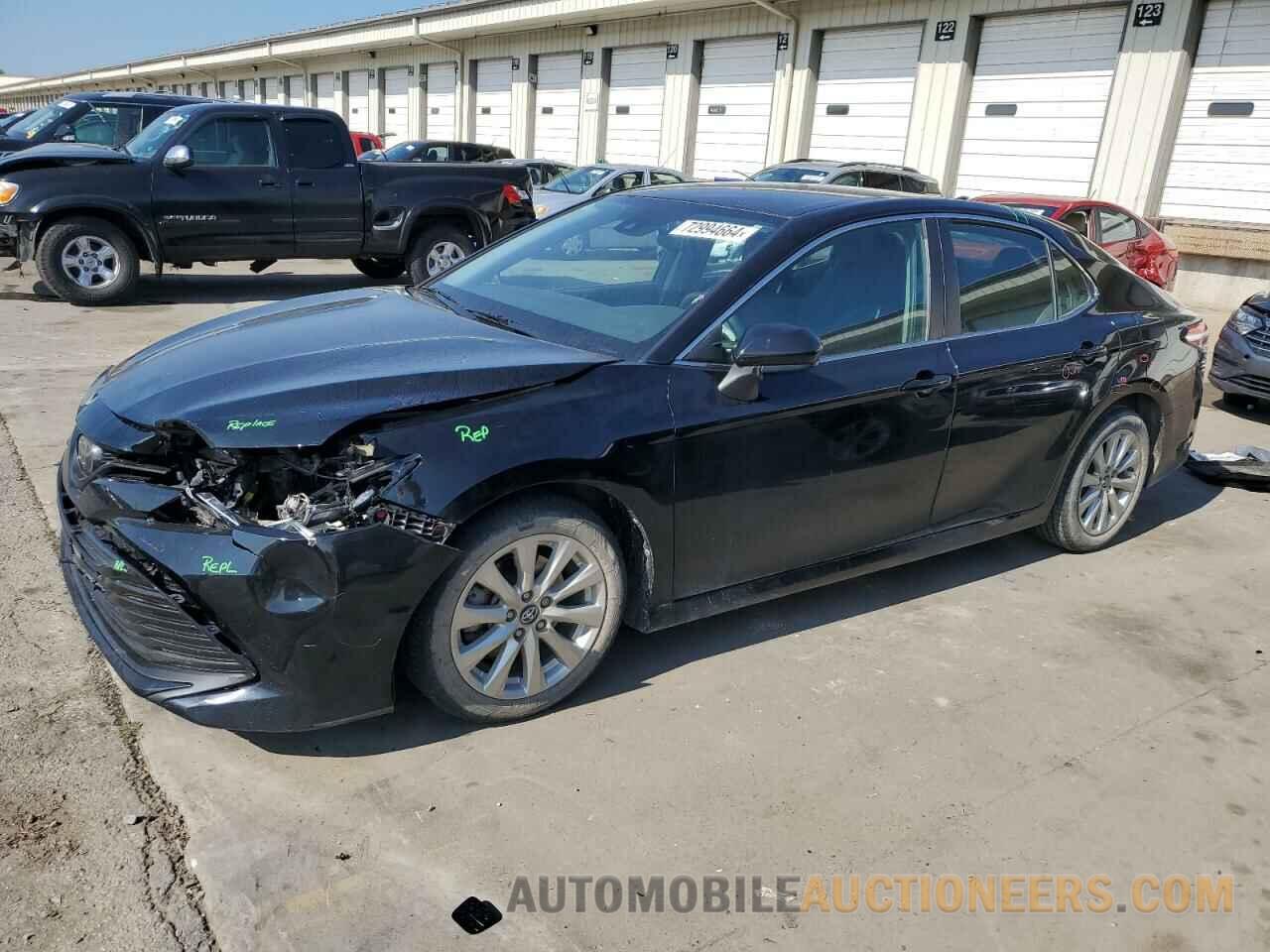 4T1B11HK2KU768751 TOYOTA CAMRY 2019