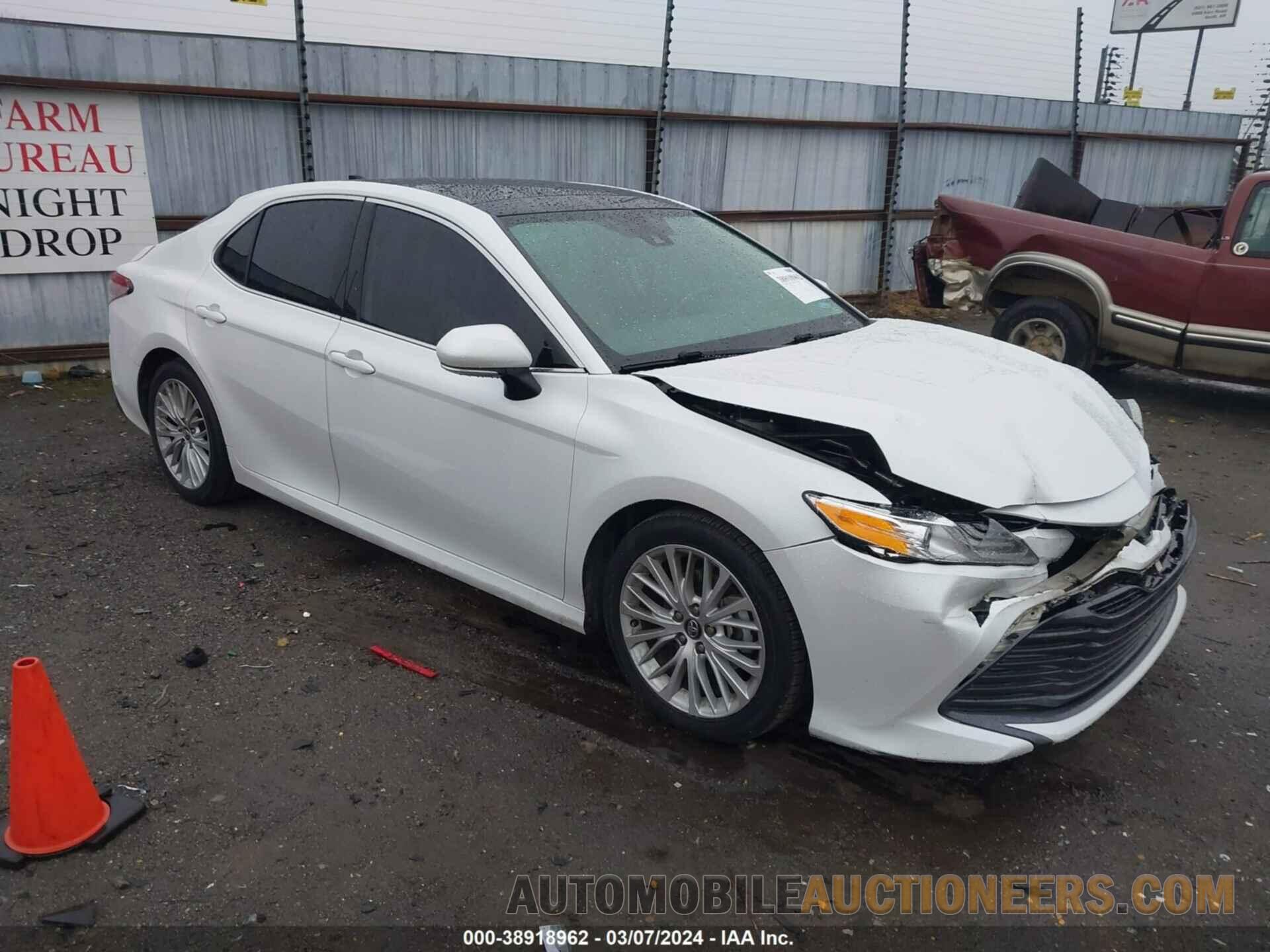 4T1B11HK2KU770256 TOYOTA CAMRY 2019