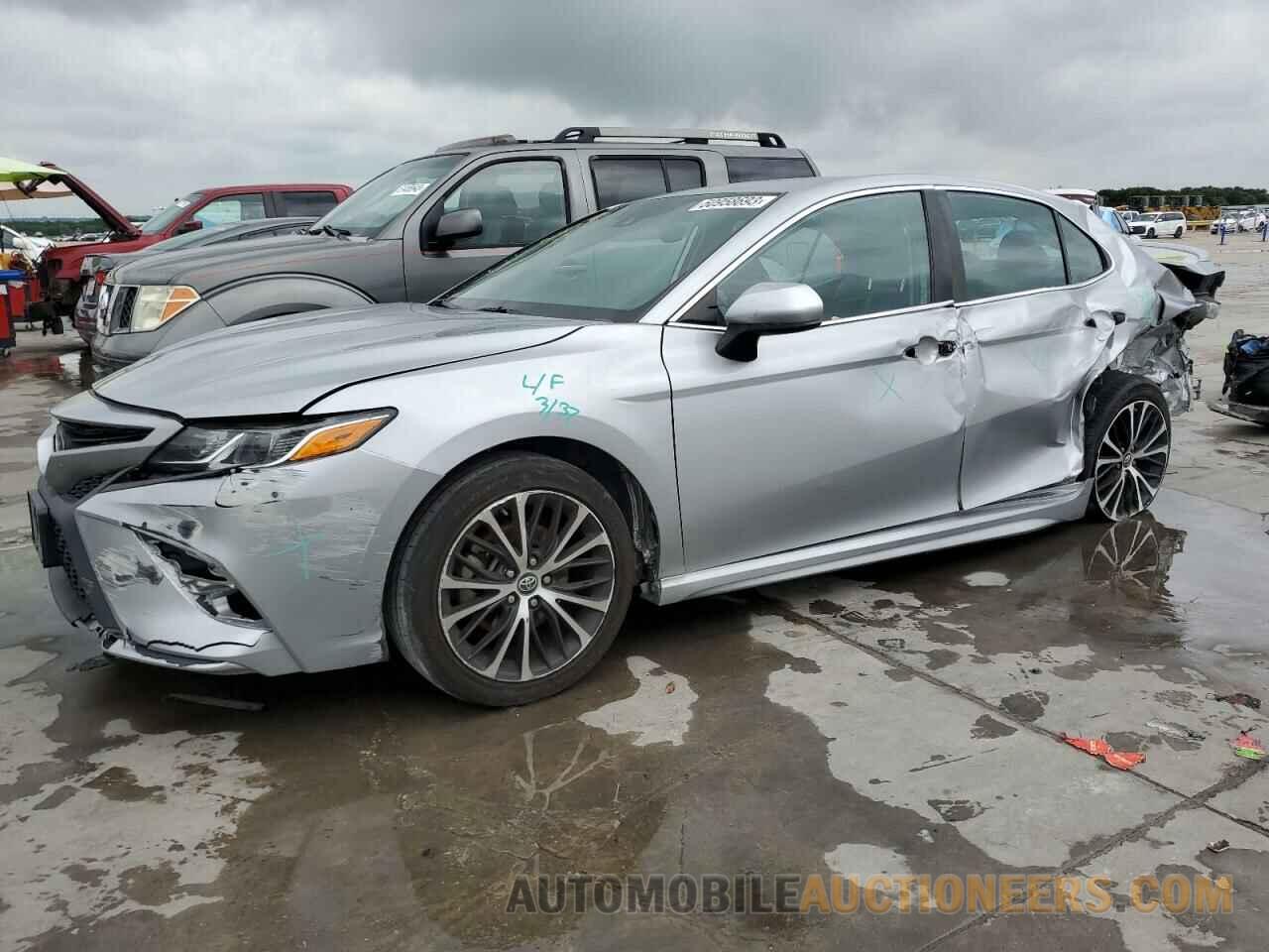 4T1B11HK2KU773898 TOYOTA CAMRY 2019