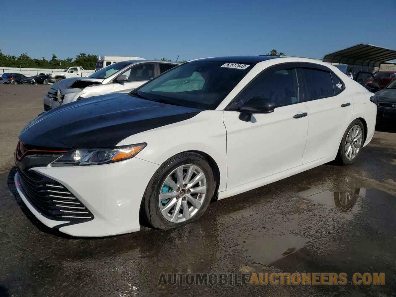 4T1B11HK2KU779877 TOYOTA CAMRY 2019