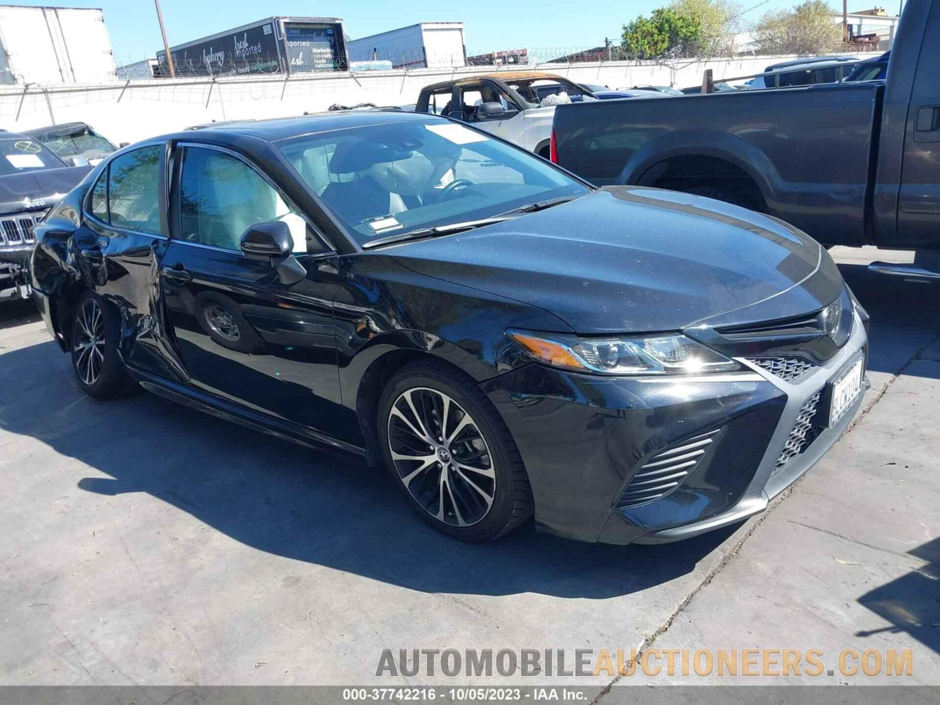 4T1B11HK2KU785565 TOYOTA CAMRY 2019