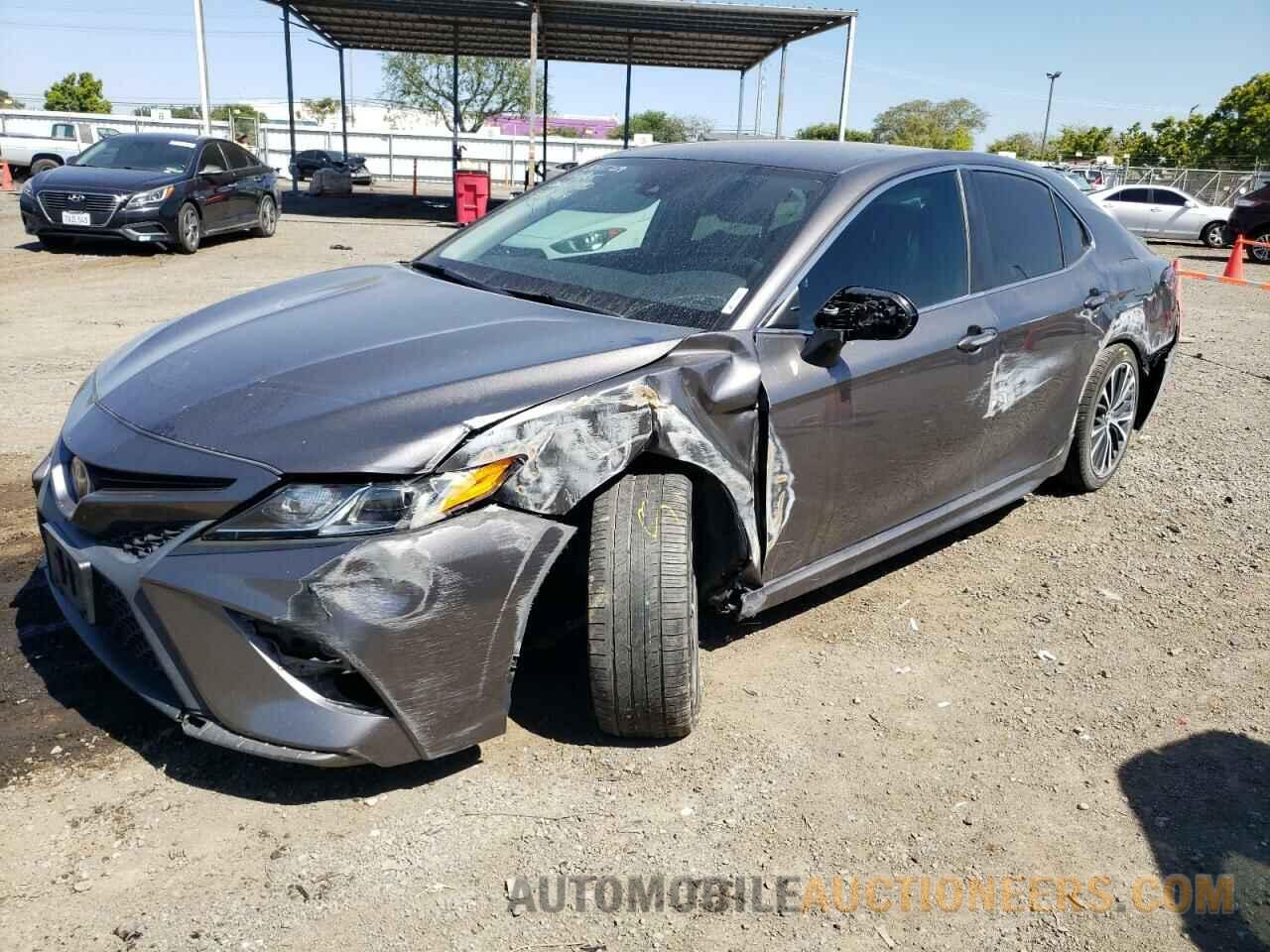 4T1B11HK2KU806771 TOYOTA CAMRY 2019