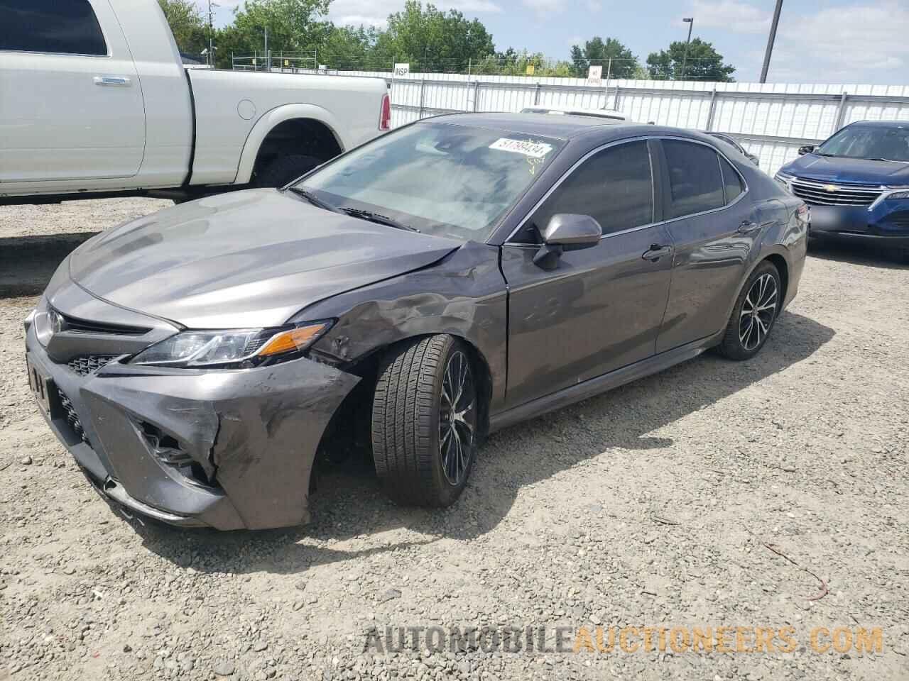 4T1B11HK2KU808004 TOYOTA CAMRY 2019