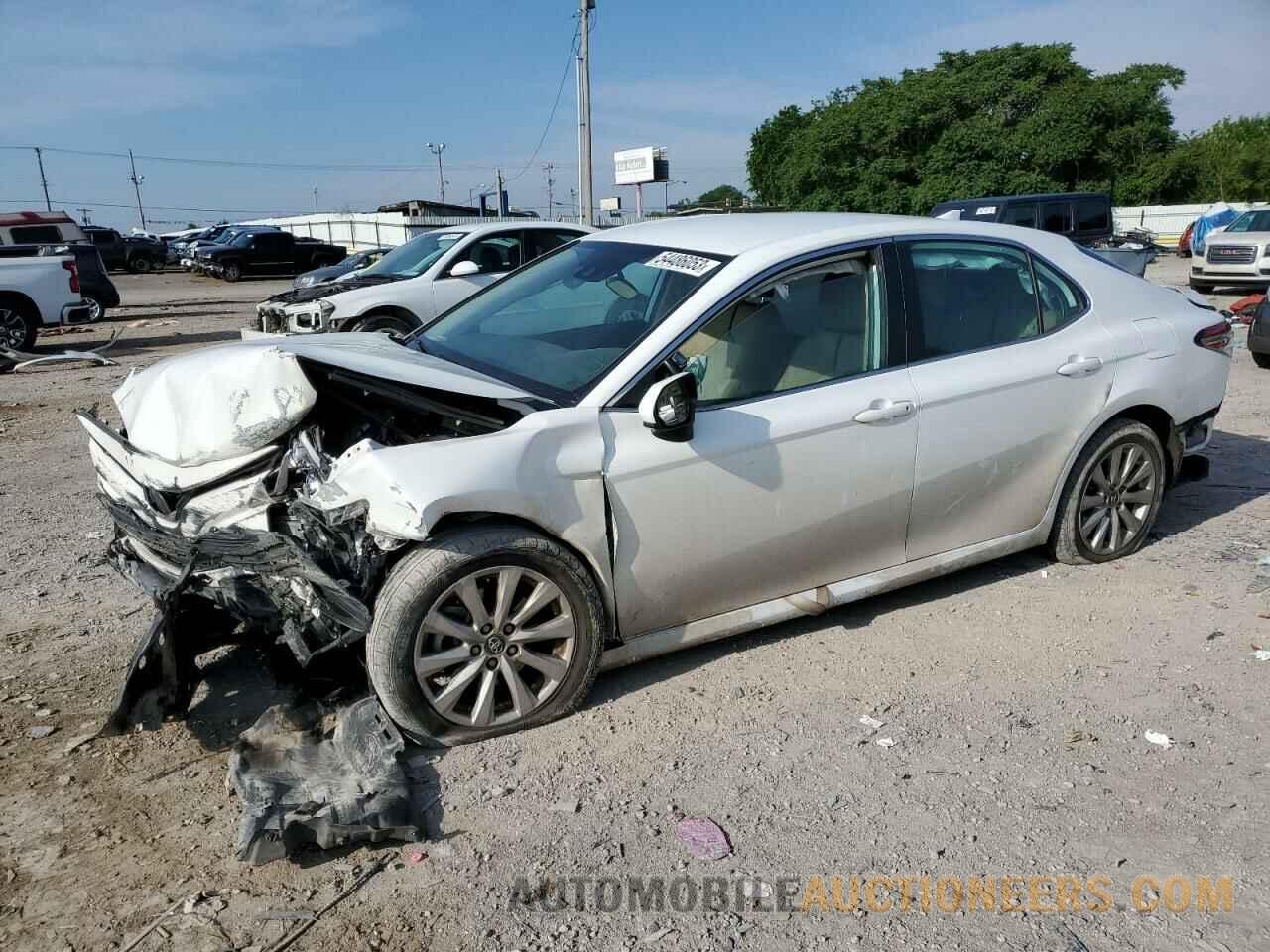 4T1B11HK2KU811789 TOYOTA CAMRY 2019