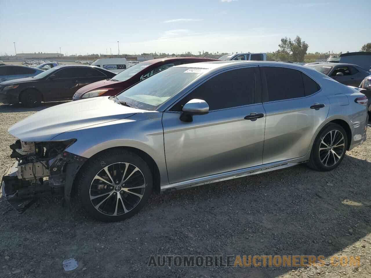 4T1B11HK2KU815678 TOYOTA CAMRY 2019