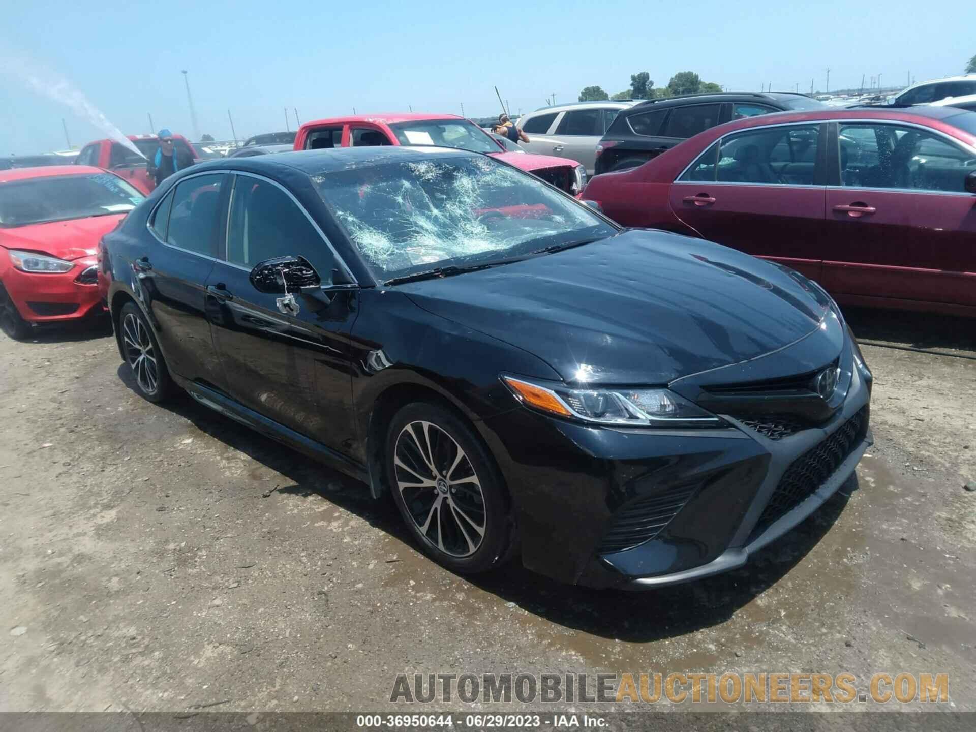 4T1B11HK2KU825241 TOYOTA CAMRY 2019