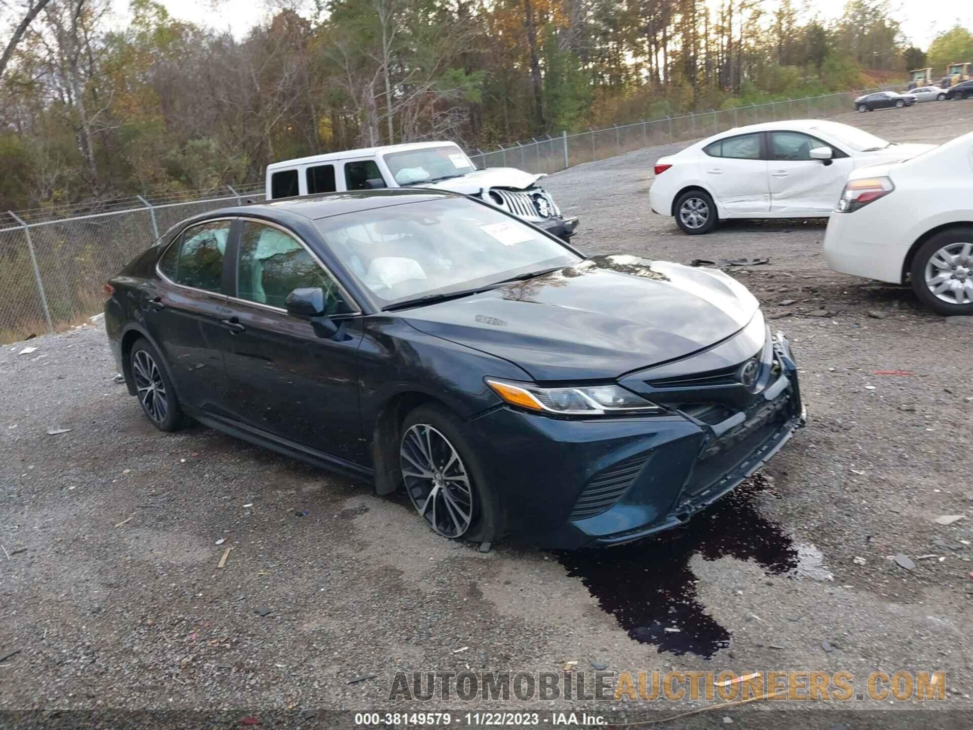 4T1B11HK2KU832965 TOYOTA CAMRY 2019