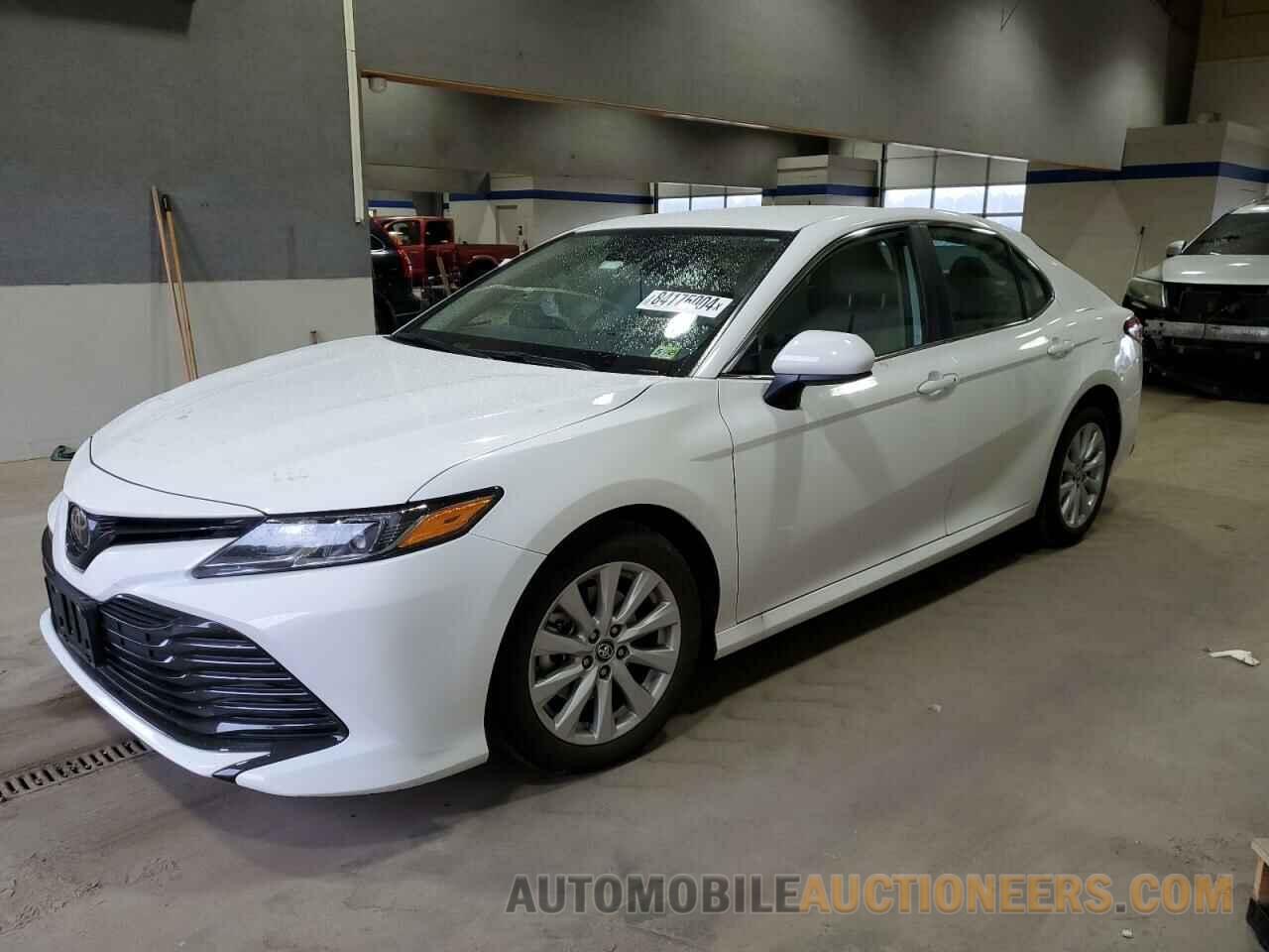 4T1B11HK2KU834537 TOYOTA CAMRY 2019