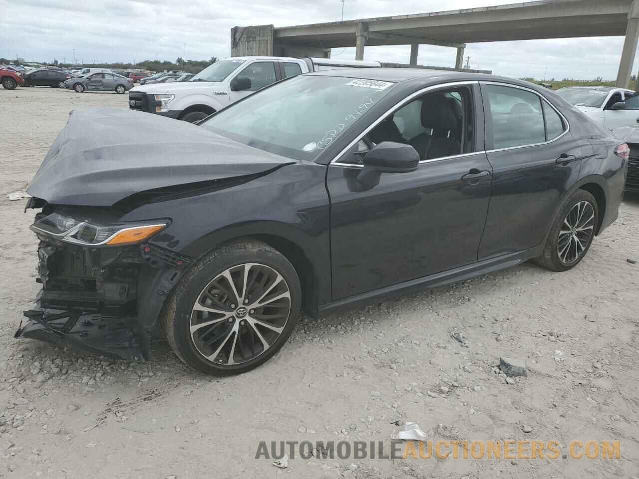 4T1B11HK2KU839494 TOYOTA CAMRY 2019