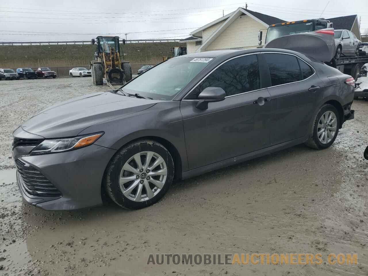 4T1B11HK3JU005958 TOYOTA CAMRY 2018