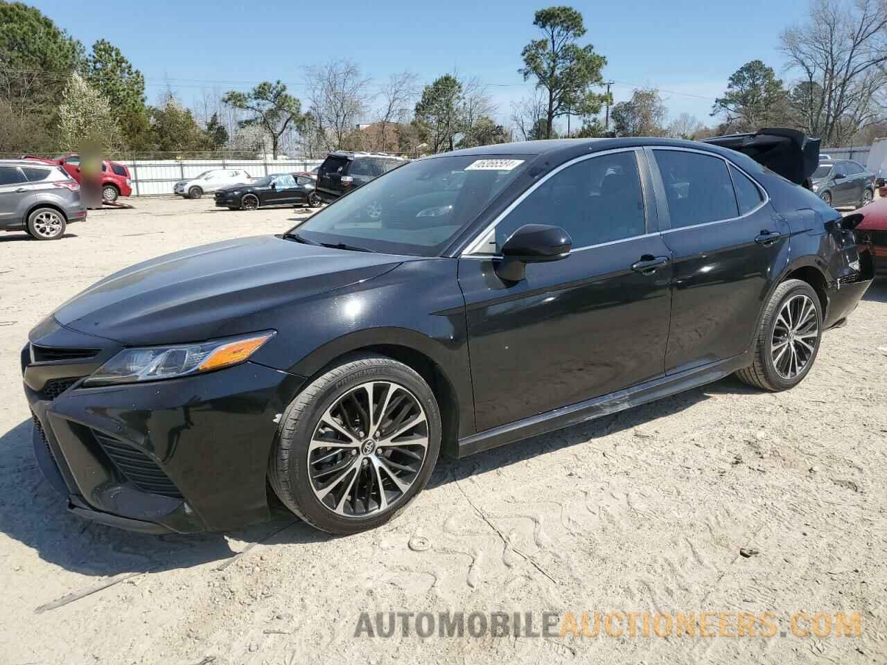 4T1B11HK3JU018600 TOYOTA CAMRY 2018