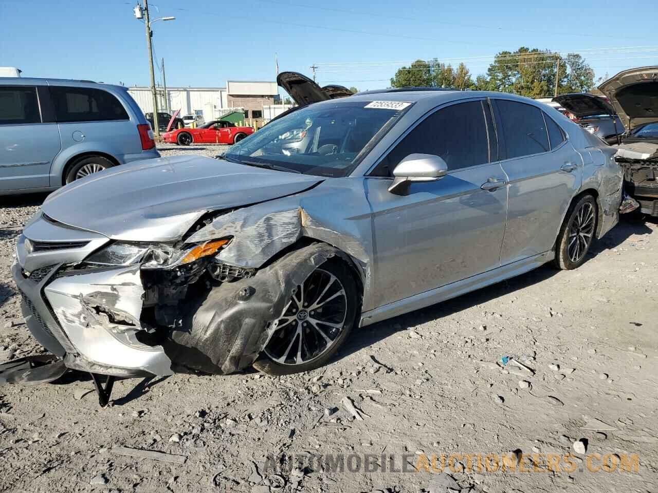 4T1B11HK3JU022808 TOYOTA CAMRY 2018