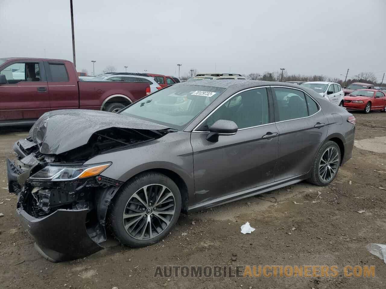 4T1B11HK3JU023070 TOYOTA CAMRY 2018