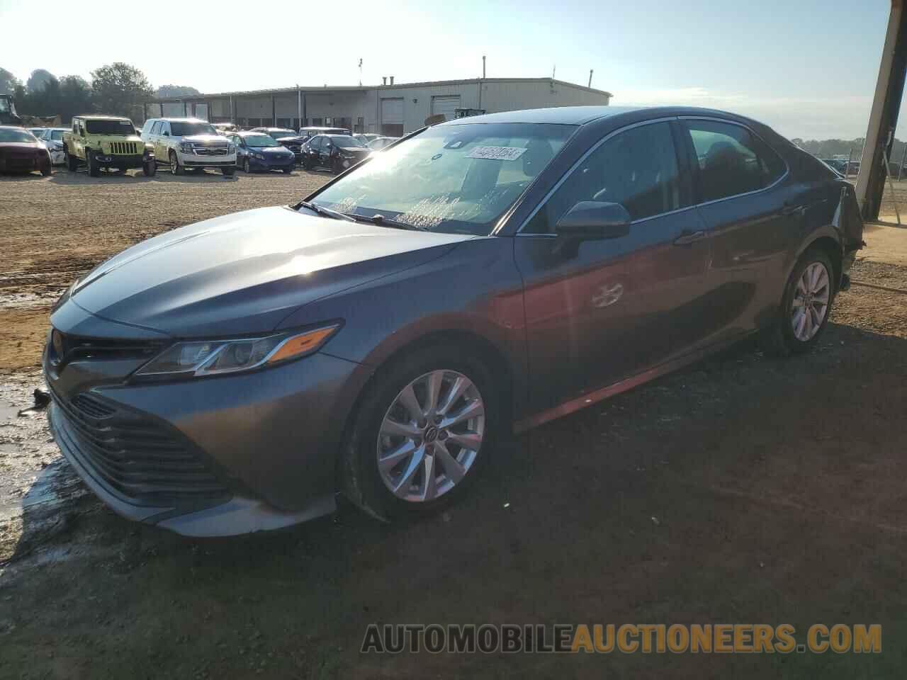 4T1B11HK3JU023263 TOYOTA CAMRY 2018