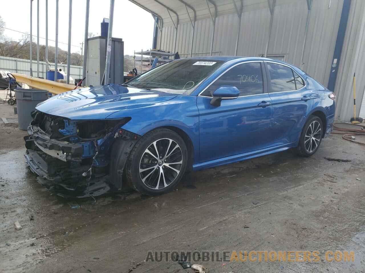 4T1B11HK3JU034232 TOYOTA CAMRY 2018