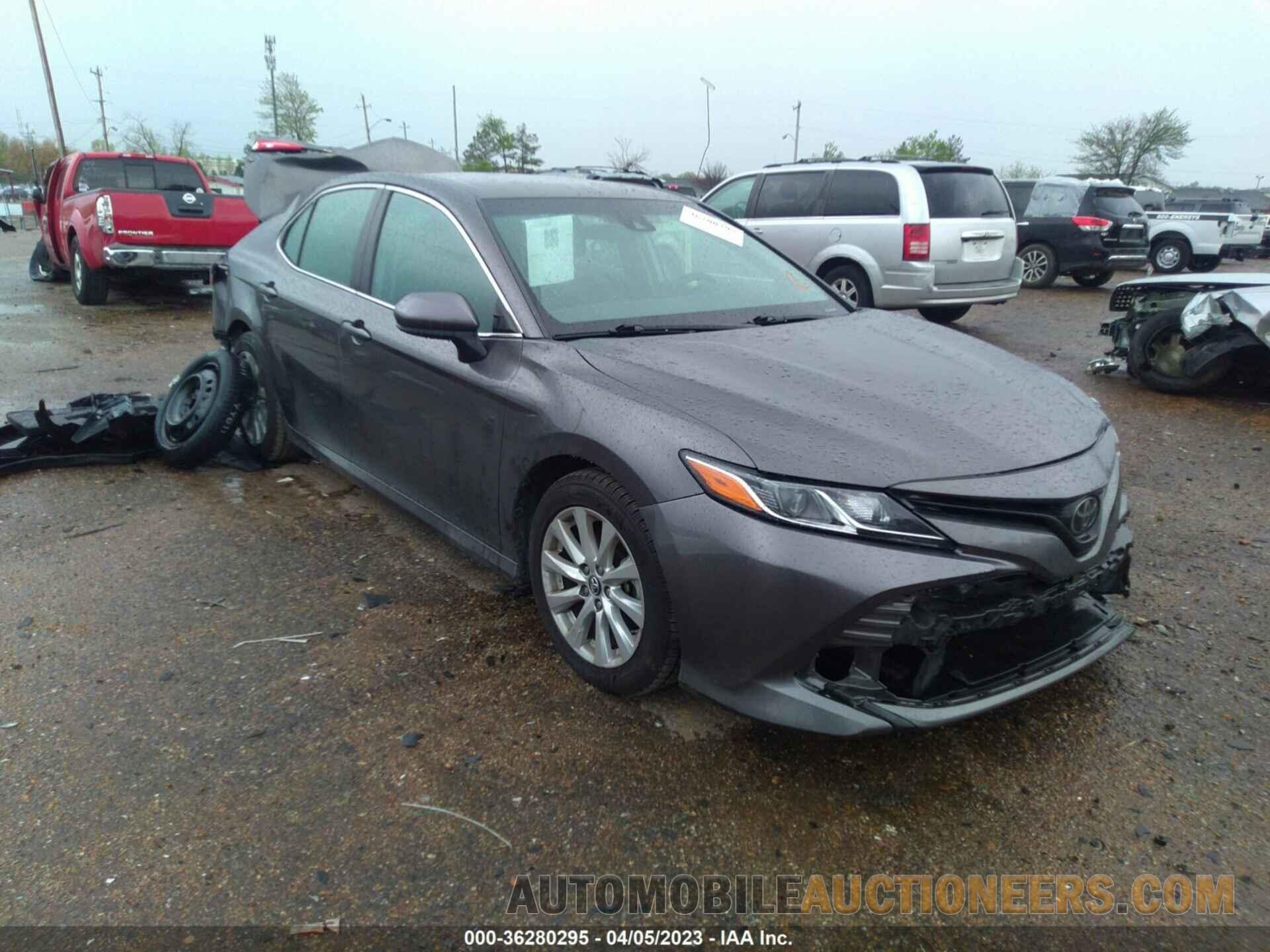 4T1B11HK3JU034604 TOYOTA CAMRY 2018