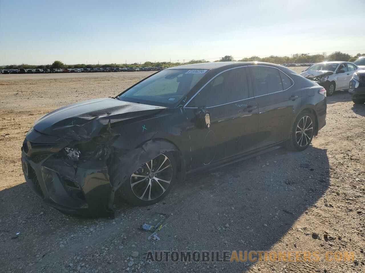 4T1B11HK3JU035803 TOYOTA CAMRY 2018