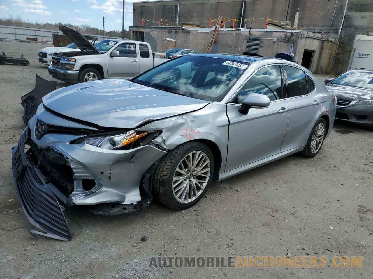 4T1B11HK3JU039480 TOYOTA CAMRY 2018