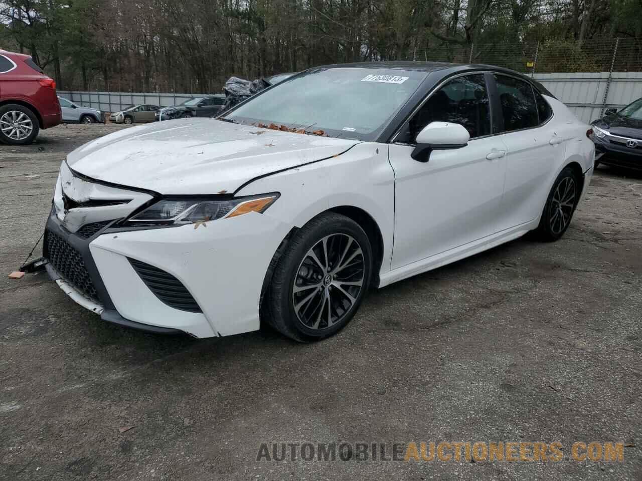 4T1B11HK3JU047028 TOYOTA CAMRY 2018