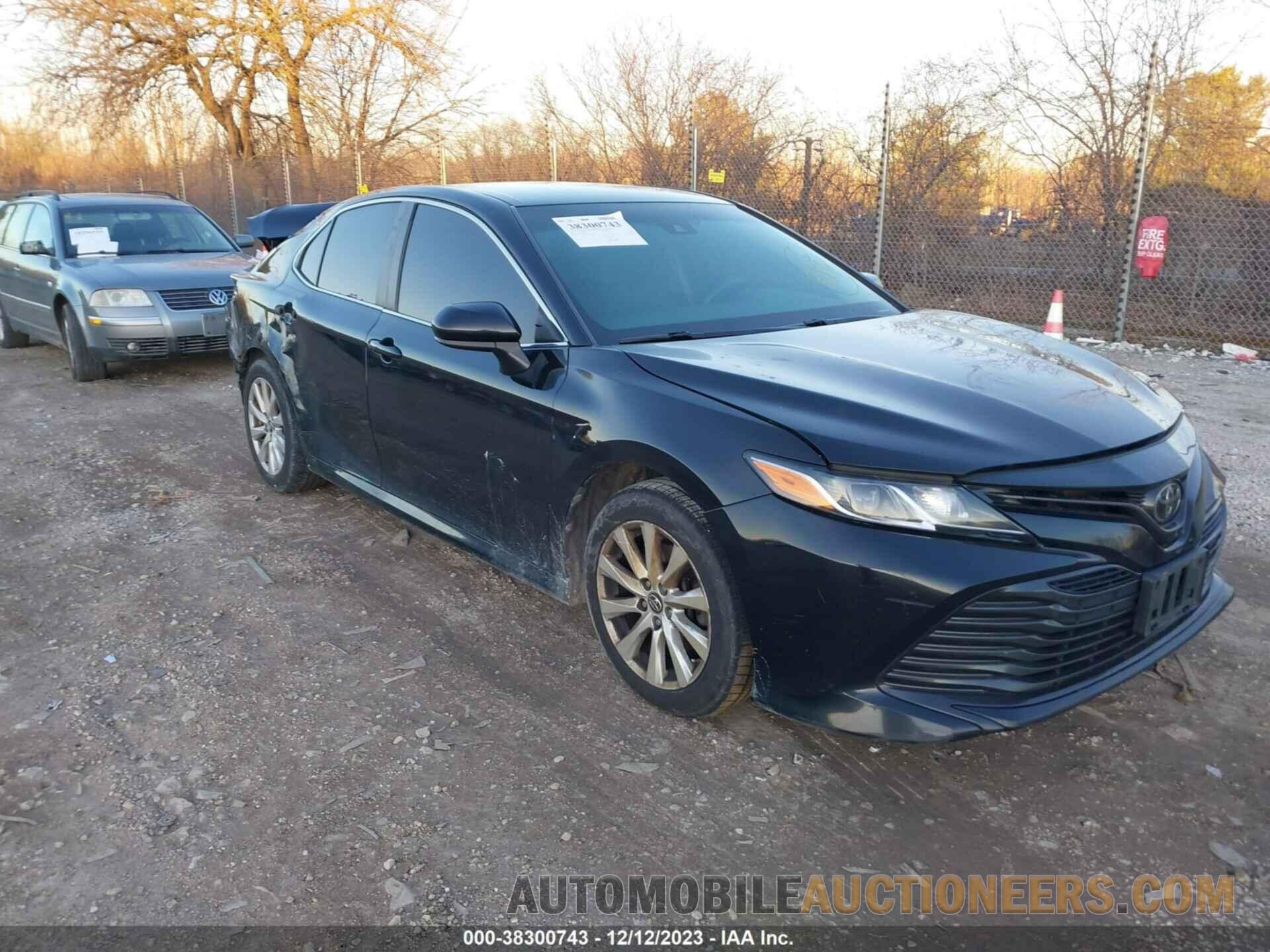 4T1B11HK3JU055453 TOYOTA CAMRY 2018